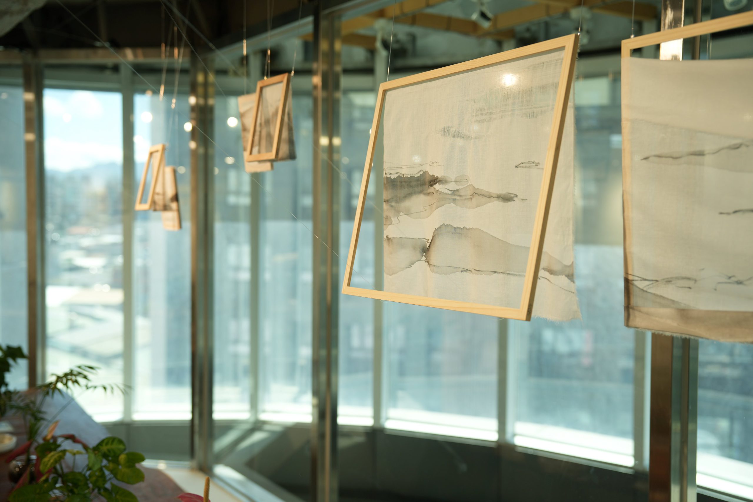 旅法藝術家沈榮全新個展《之間 L’intervalle》，10月3日起在世界宗教博物館商店「方寸之間 NATURE IN ME」登場。（圖由世界宗教博物館提供）